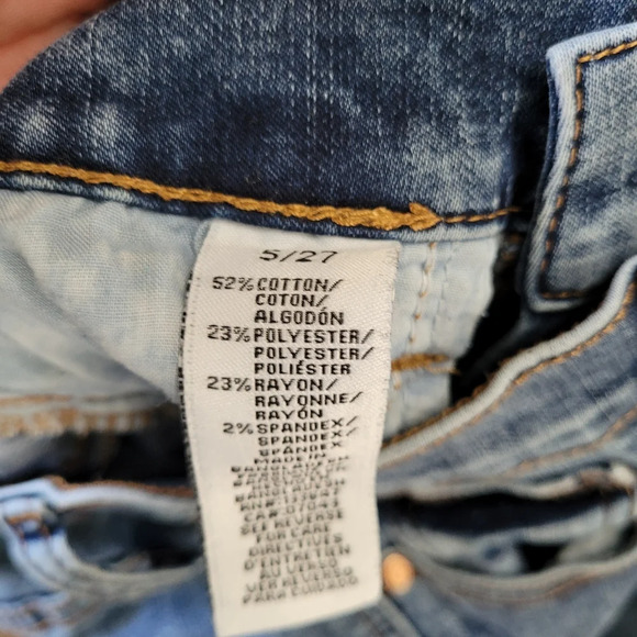 Celebrity Pink The Spice Hi-Rise Distressed Skinny Jeans Size Junior's 5 - Picture 13 of 13